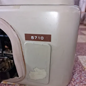 Télétype coque OLIVETTI 5710 moteur et machine siemens 14