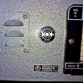 Récepteur de com à couverture générale superhétérodyne à double conversion 57/71 7