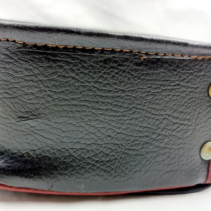 Ancienne petite sacoche / valise / valisette 9